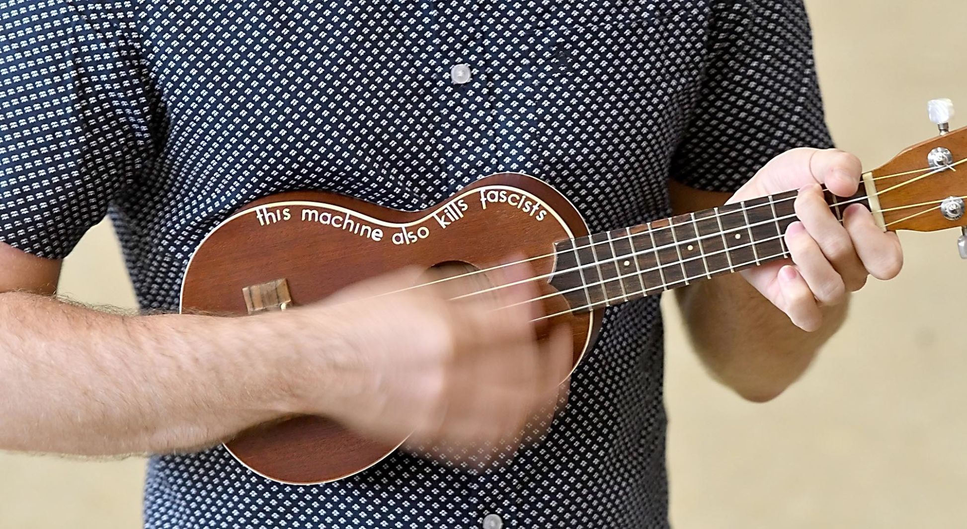 Ukulele flash mob 4
